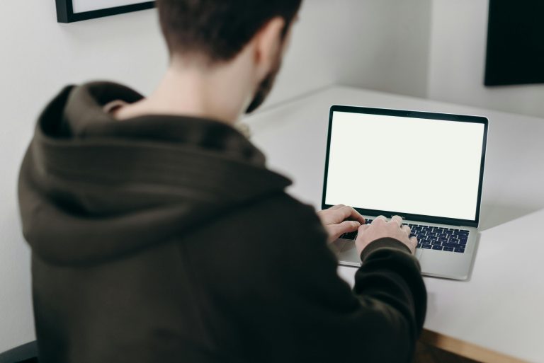 pexels-cottonbro-4064851