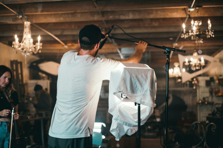 pexels-kyleloftusstudios-2510424